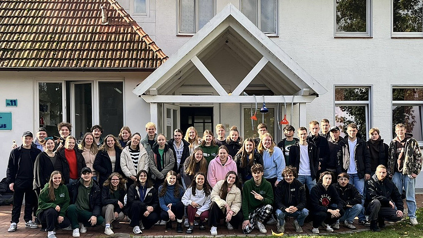 Bild von den Studierenden der Fachschaft auf der jährlichen Ersti-Fahrt zum Dümmer