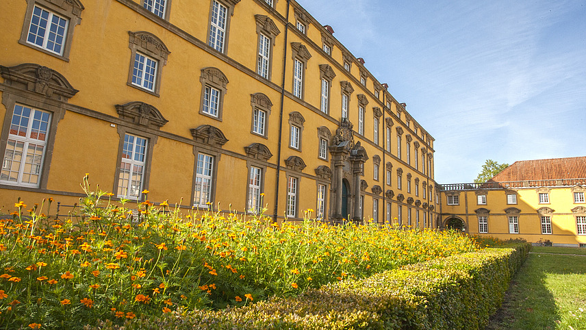 A colorful flower bed in the inner courtyard of Osnabrück Castle